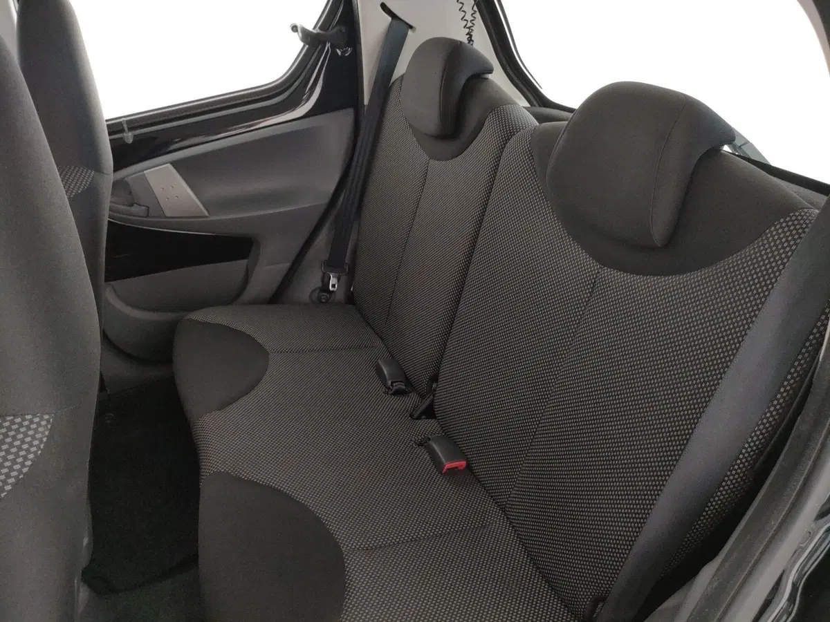 Toyota Aygo usata a Arezzo (12)