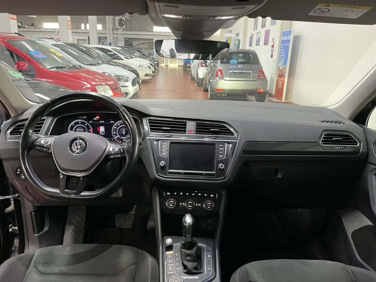 Volkswagen Tiguan usata a Lucca (13)