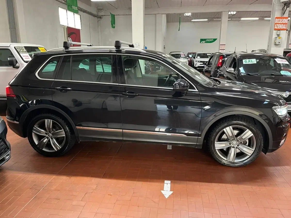 Volkswagen Tiguan usata a Lucca (4)