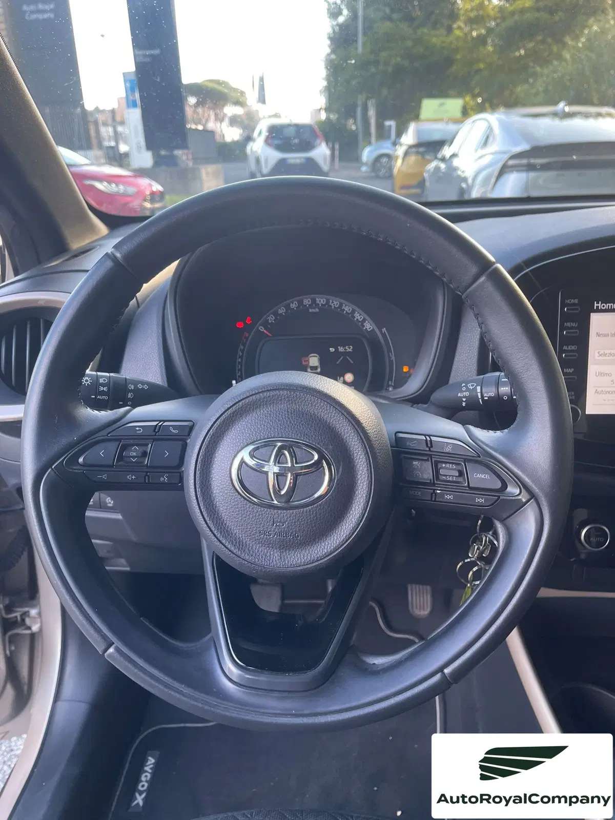 Toyota Aygo X usata a Roma (18)