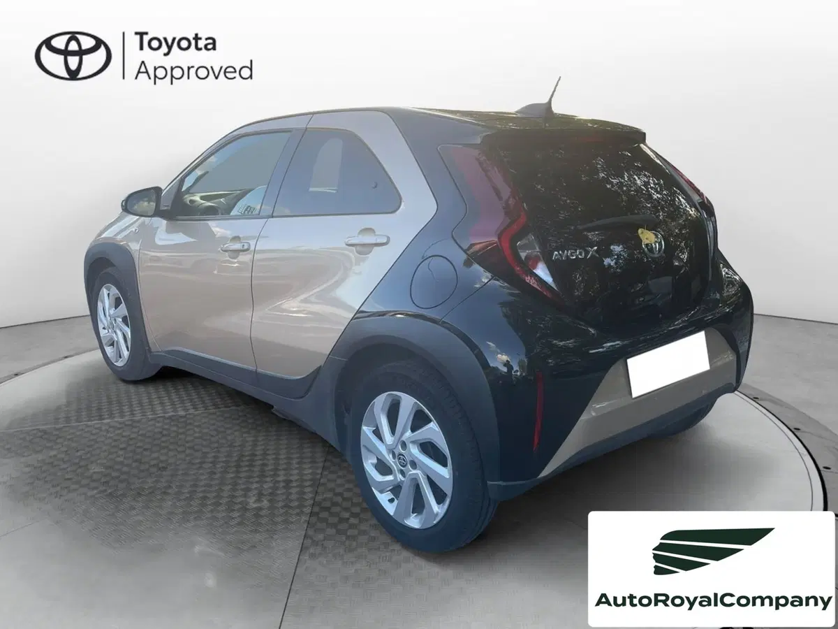 Toyota Aygo X usata a Roma (7)