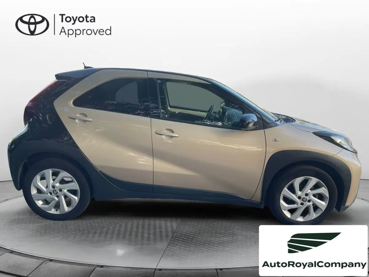Toyota Aygo X usata a Roma (9)