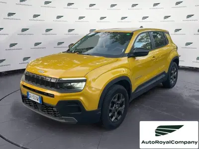 Jeep Avenger 1.2 turbo Longitude fwd 100cv del 2023 usata a Roma