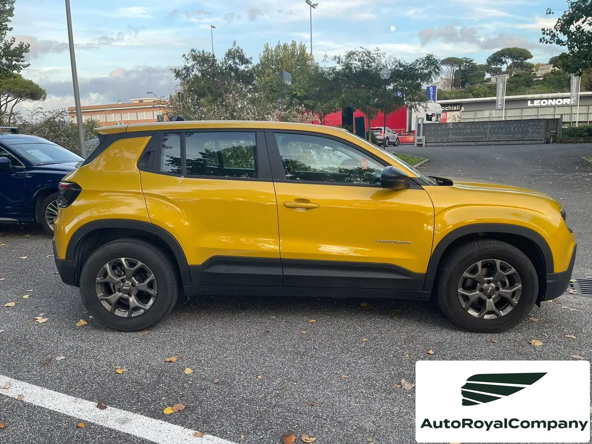 Jeep Avenger usata a Roma (16)