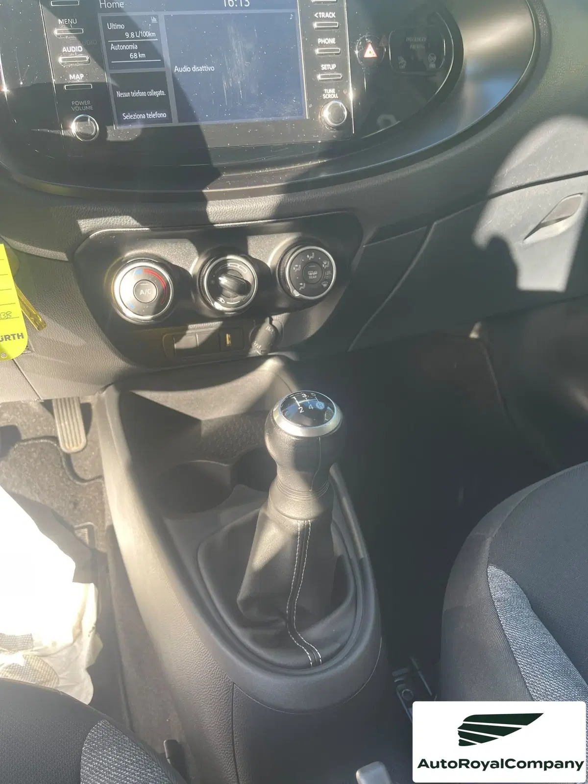 Toyota Aygo X usata a Roma (15)