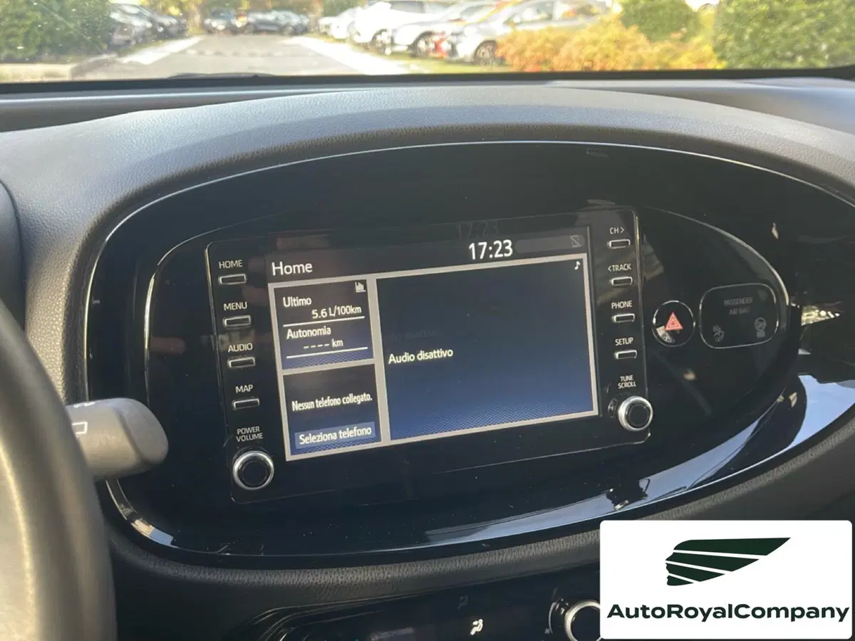 Toyota Aygo X usata a Roma (17)