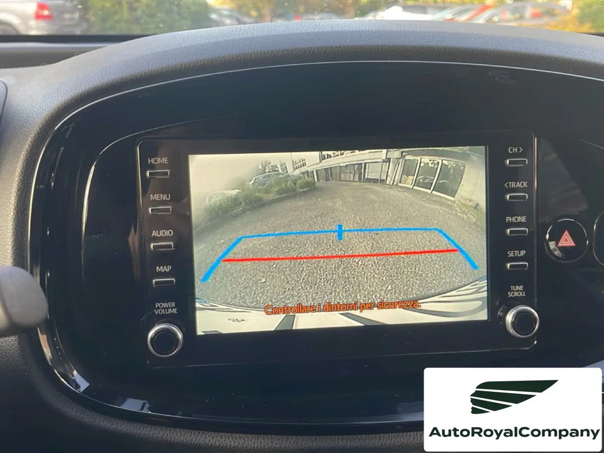 Toyota Aygo X usata a Roma (19)