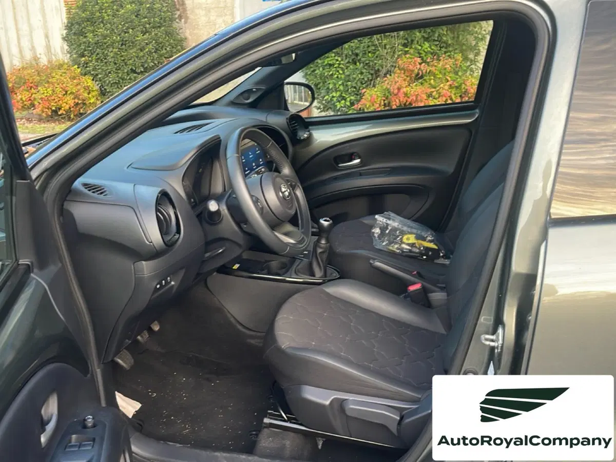 Toyota Aygo X usata a Roma (10)