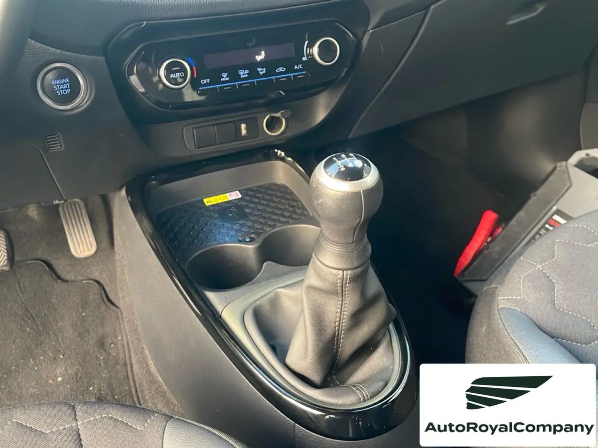 Toyota Aygo X usata a Roma (15)