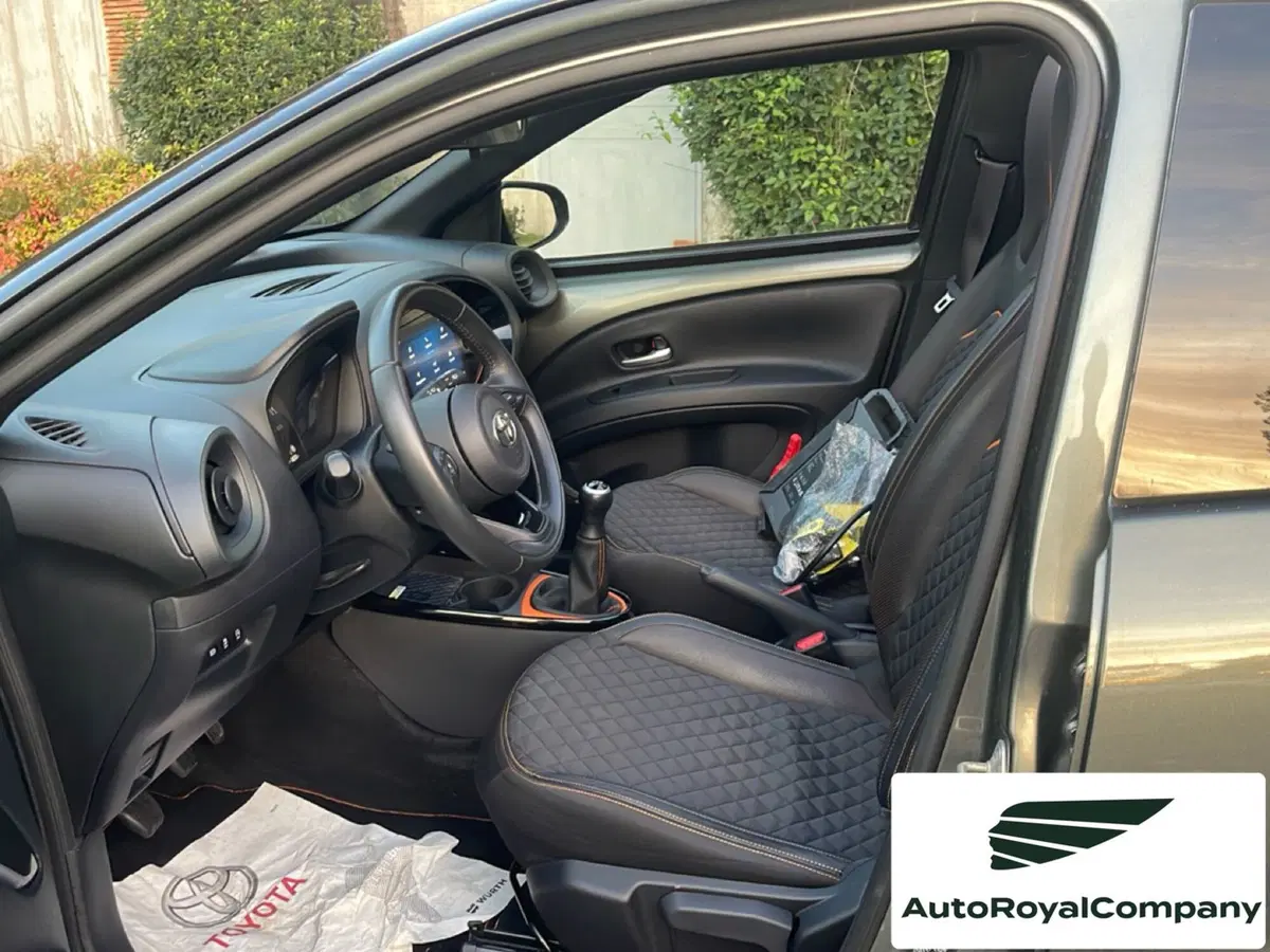 Toyota Aygo X usata a Roma (9)