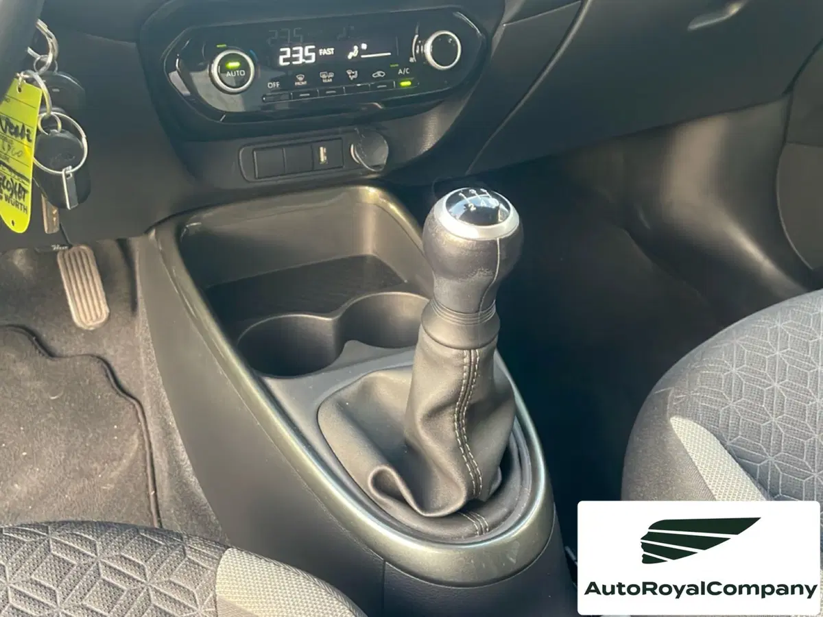 Toyota Aygo X usata a Roma (14)