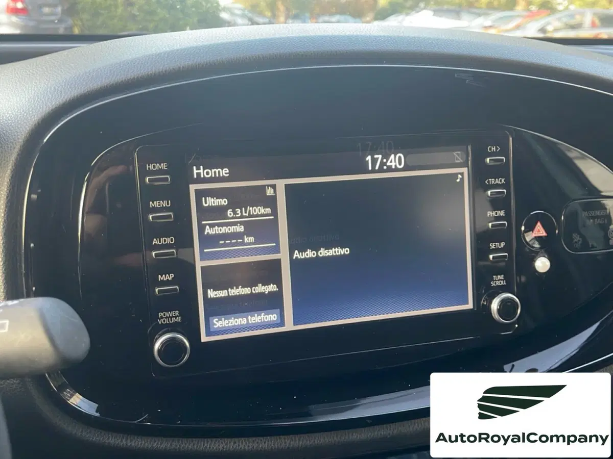 Toyota Aygo X usata a Roma (16)