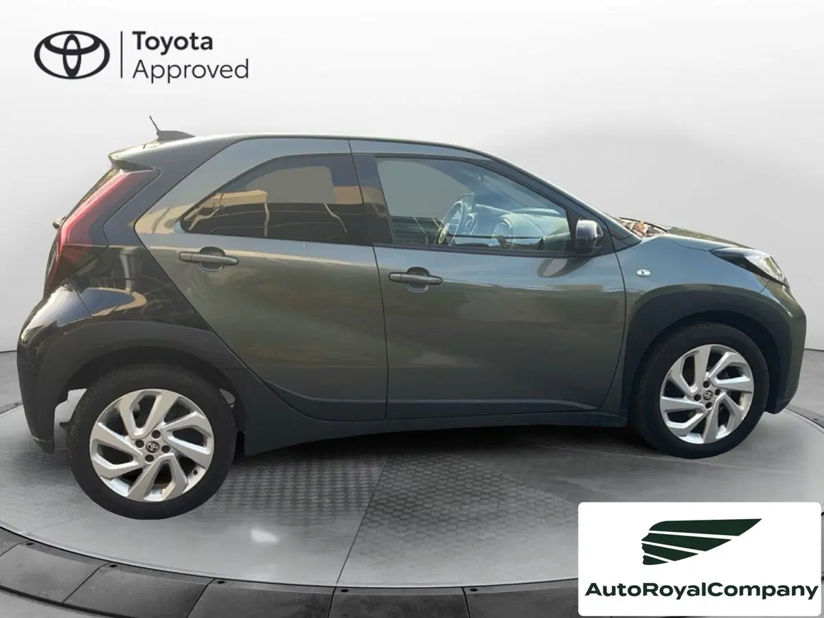 Toyota Aygo X usata a Roma (6)