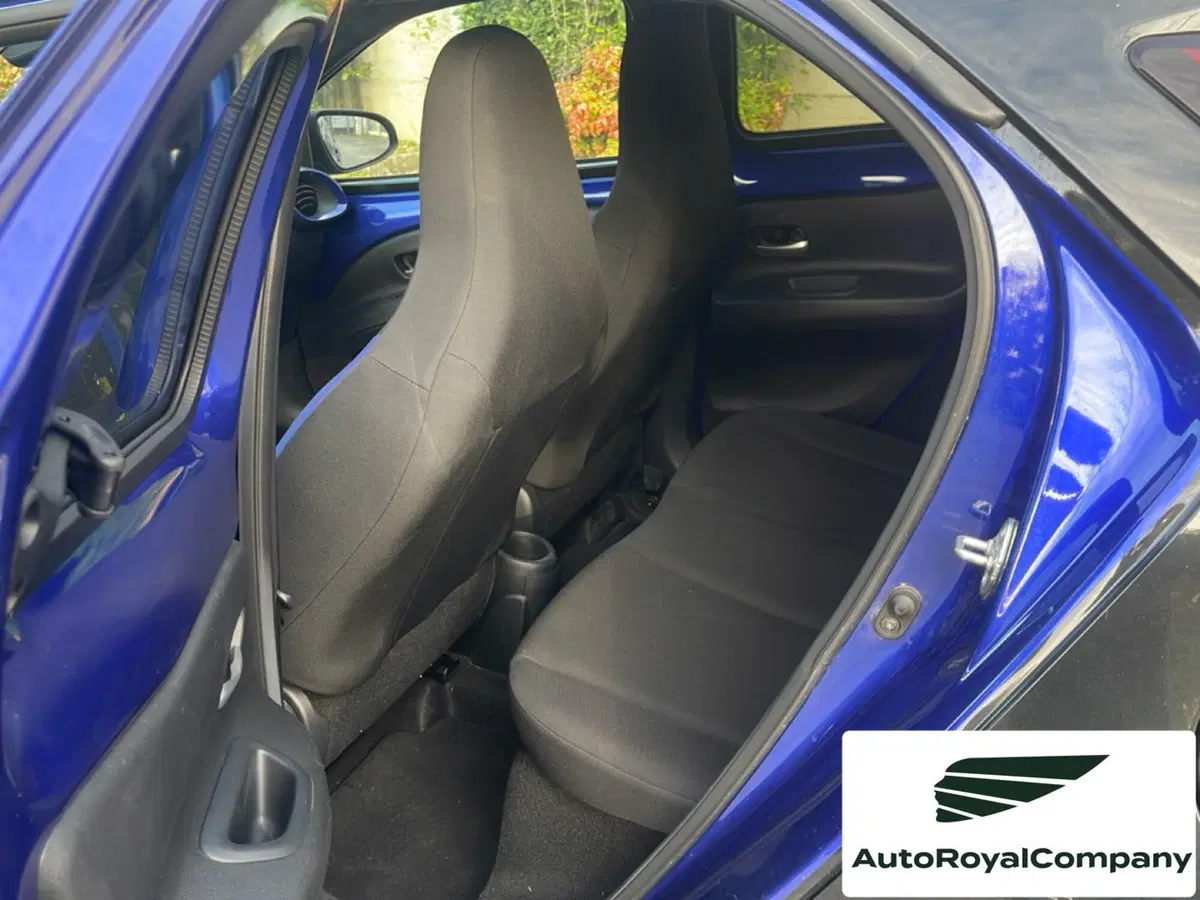 Toyota Aygo X usata a Roma (11)