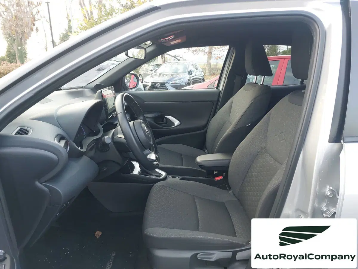 Toyota Yaris Cross usata a Roma (10)