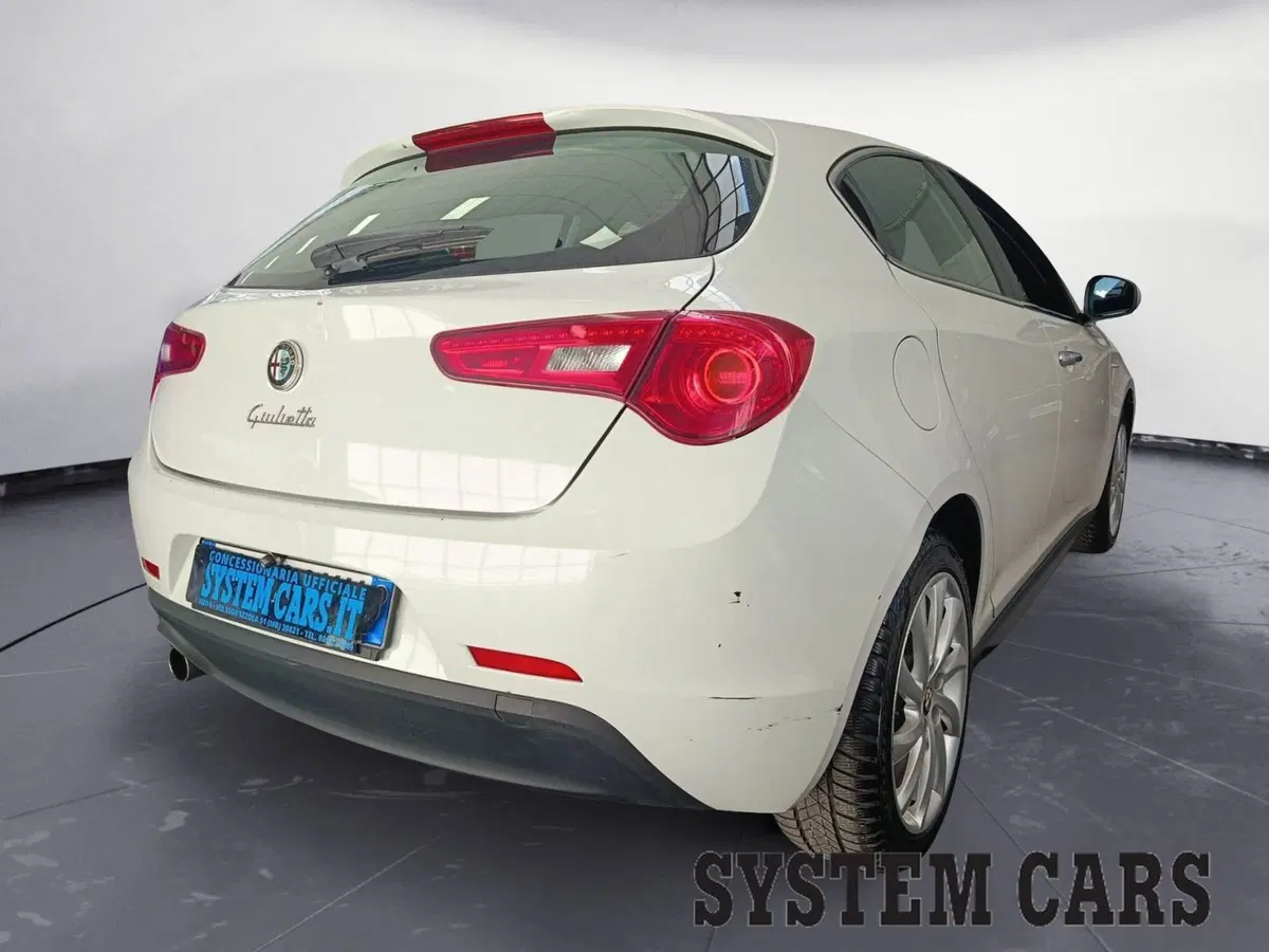 Alfa Romeo Giulietta usata a Monza e Brianza (3)