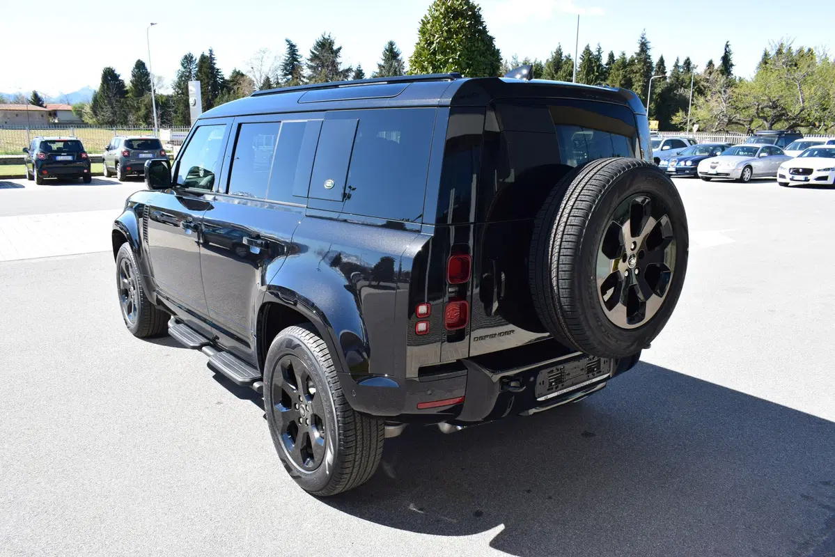 Land Rover Defender usata a Cuneo (6)