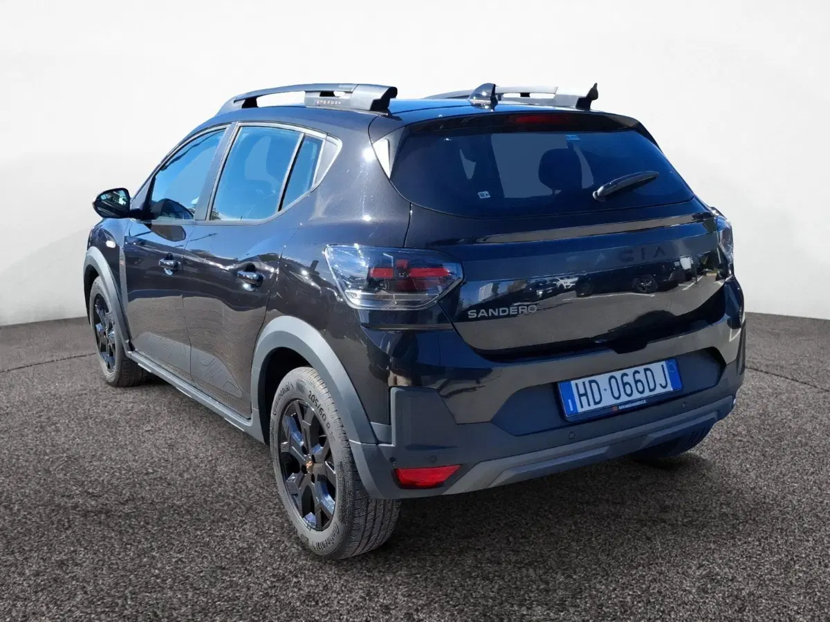 Dacia Sandero Stepway usata a Latina (4)