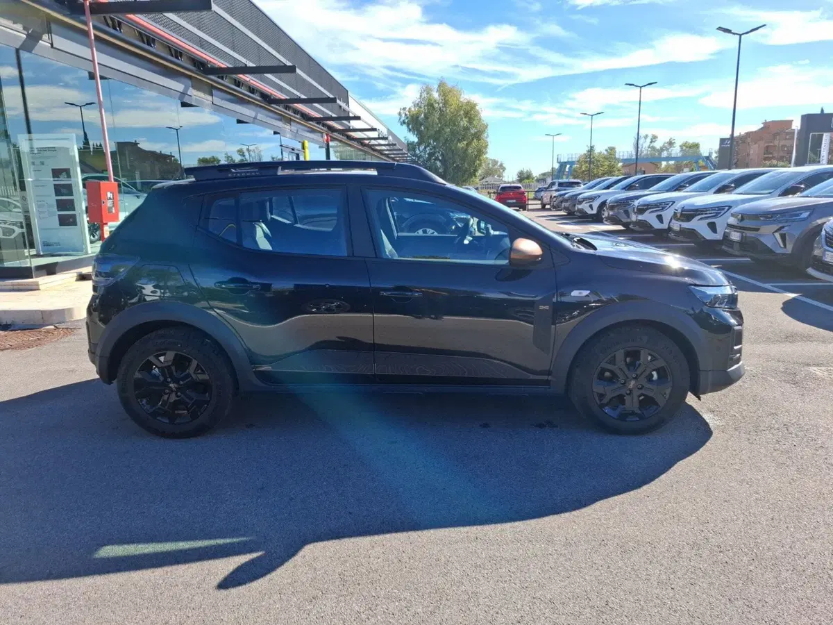 Dacia Sandero Stepway usata a Latina (7)