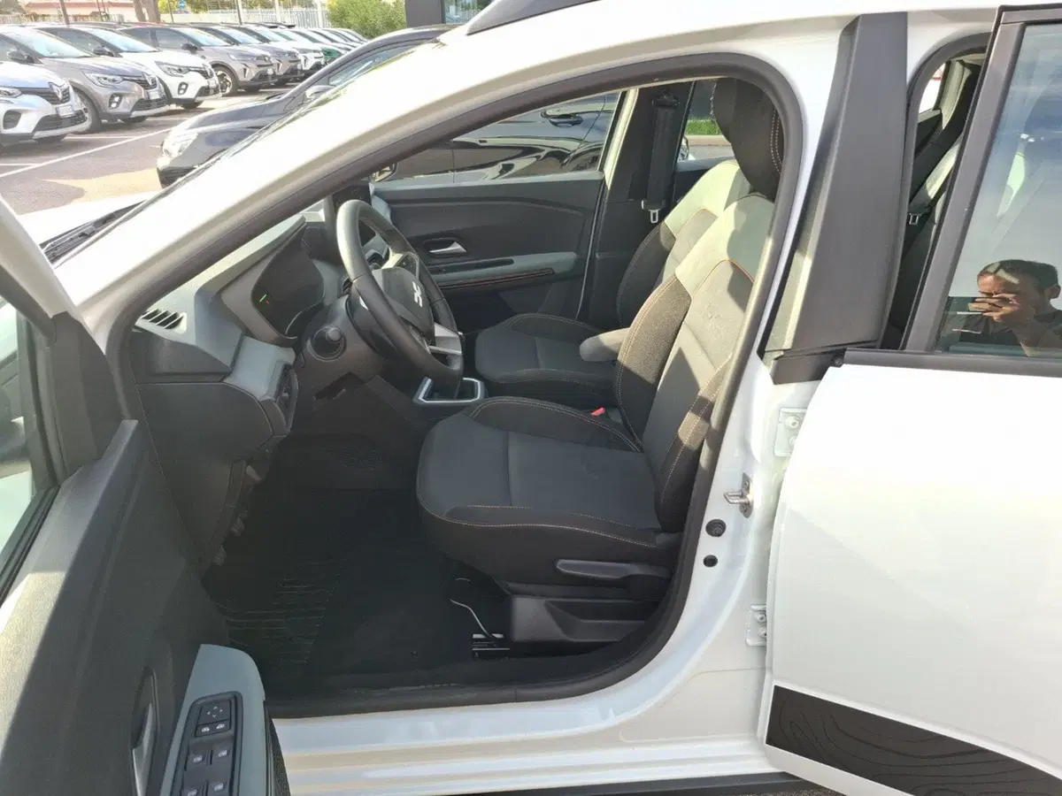 Dacia Sandero Stepway usata a Latina (18)