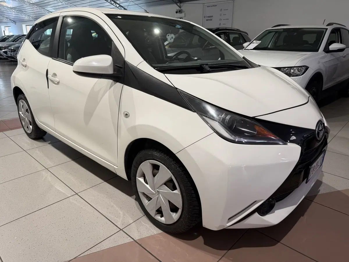 Toyota Aygo usata a Genova (6)