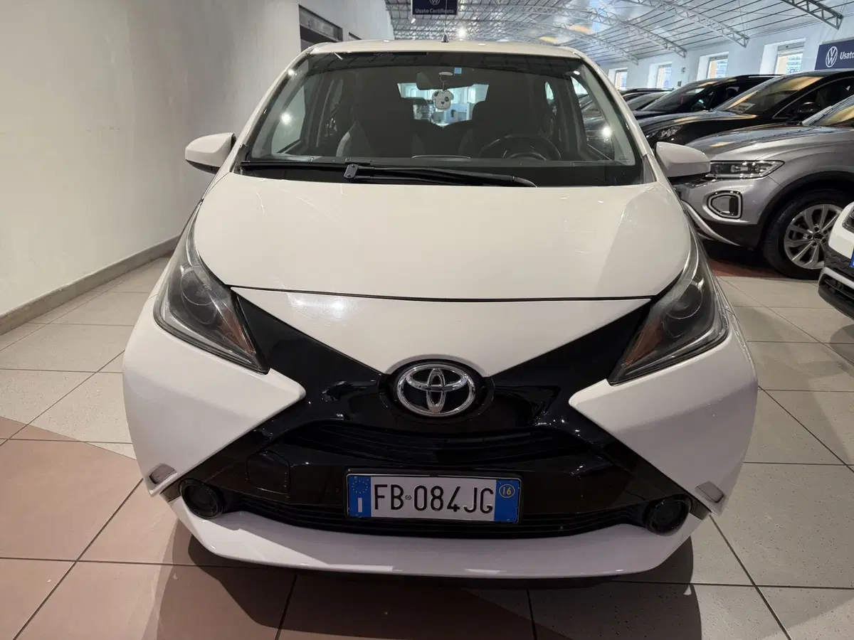 Toyota Aygo usata a Genova (7)