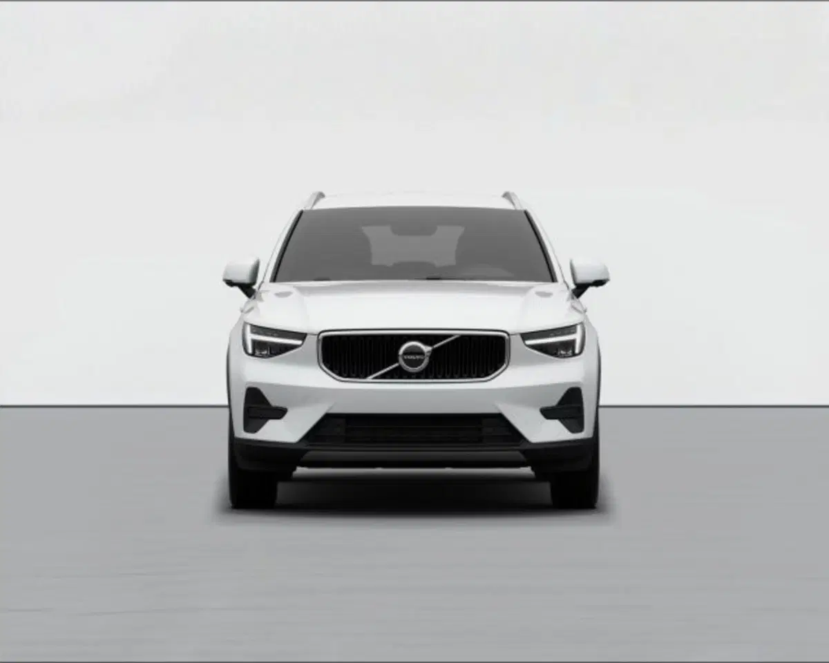 Volvo XC40 nuova a Treviso (2)