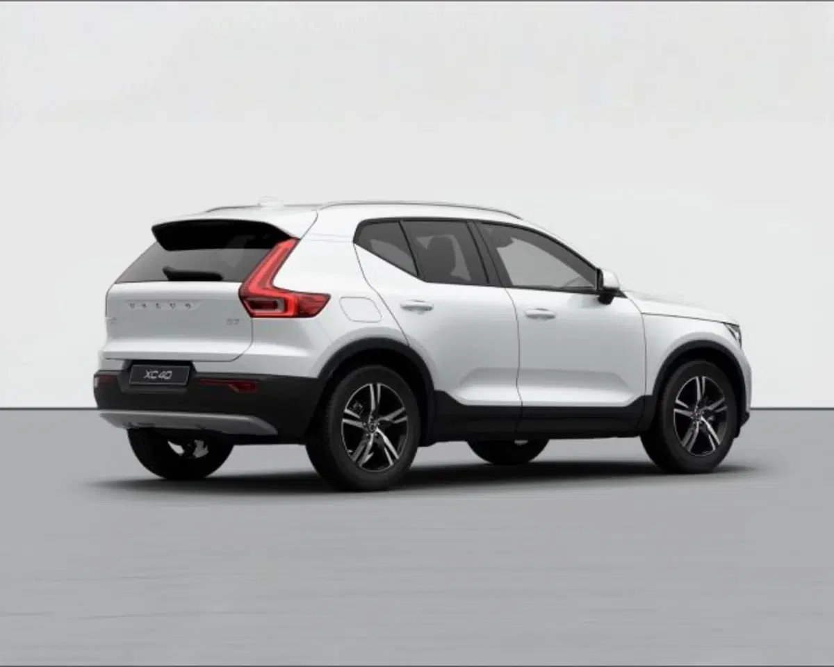 Volvo XC40 nuova a Treviso (5)