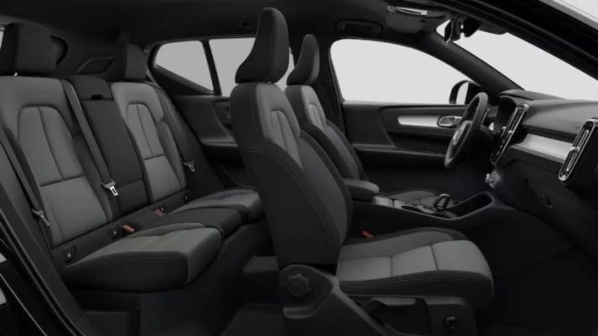 Volvo XC40 nuova a Treviso (12)
