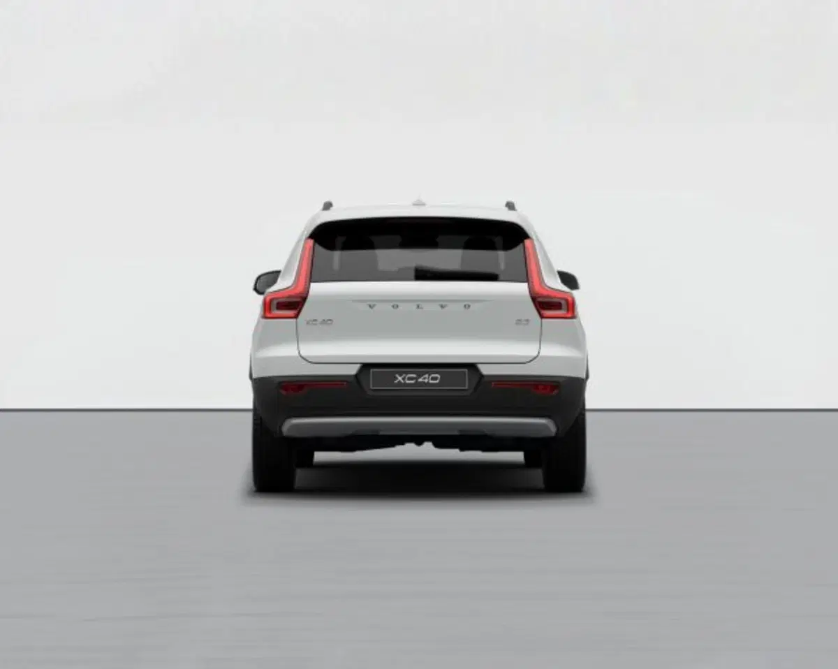 Volvo XC40 nuova a Treviso (4)