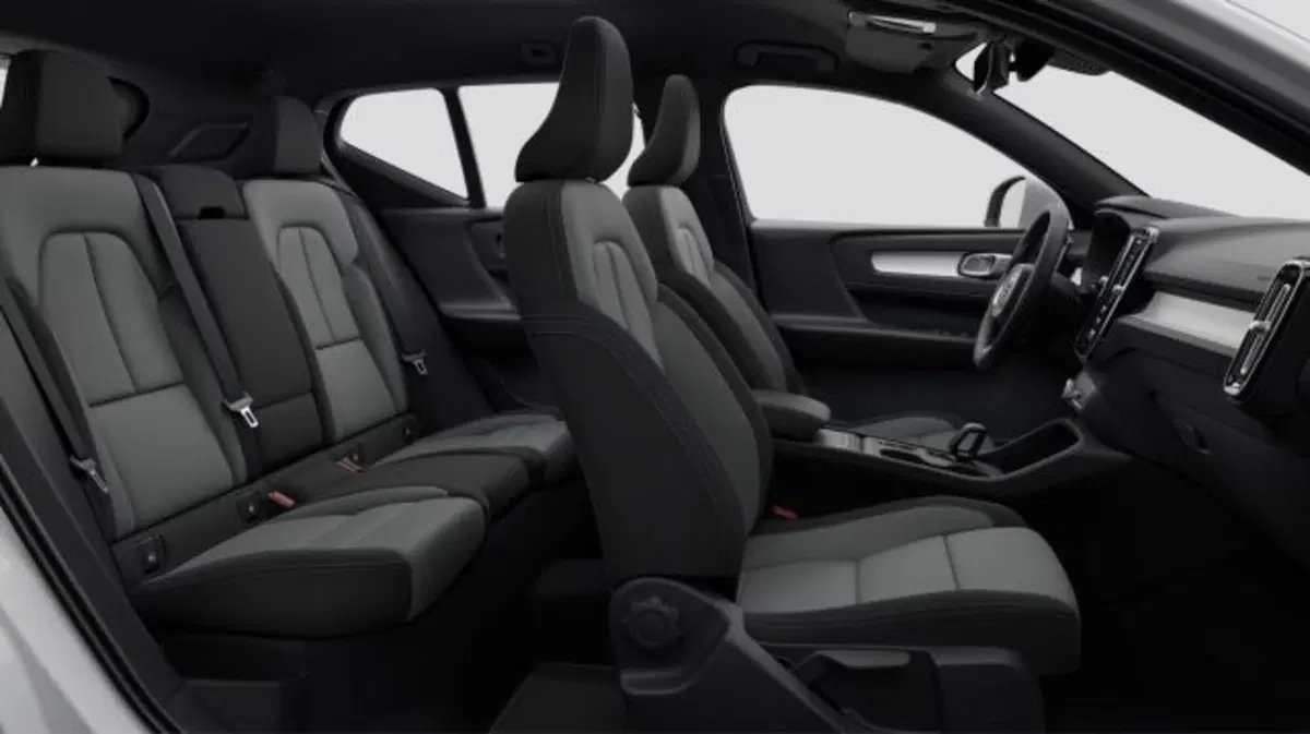 Volvo XC40 nuova a Treviso (14)