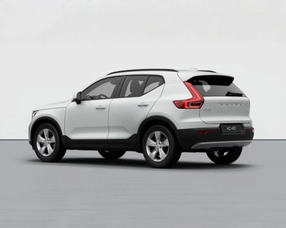 Volvo XC40 nuova a Treviso (3)