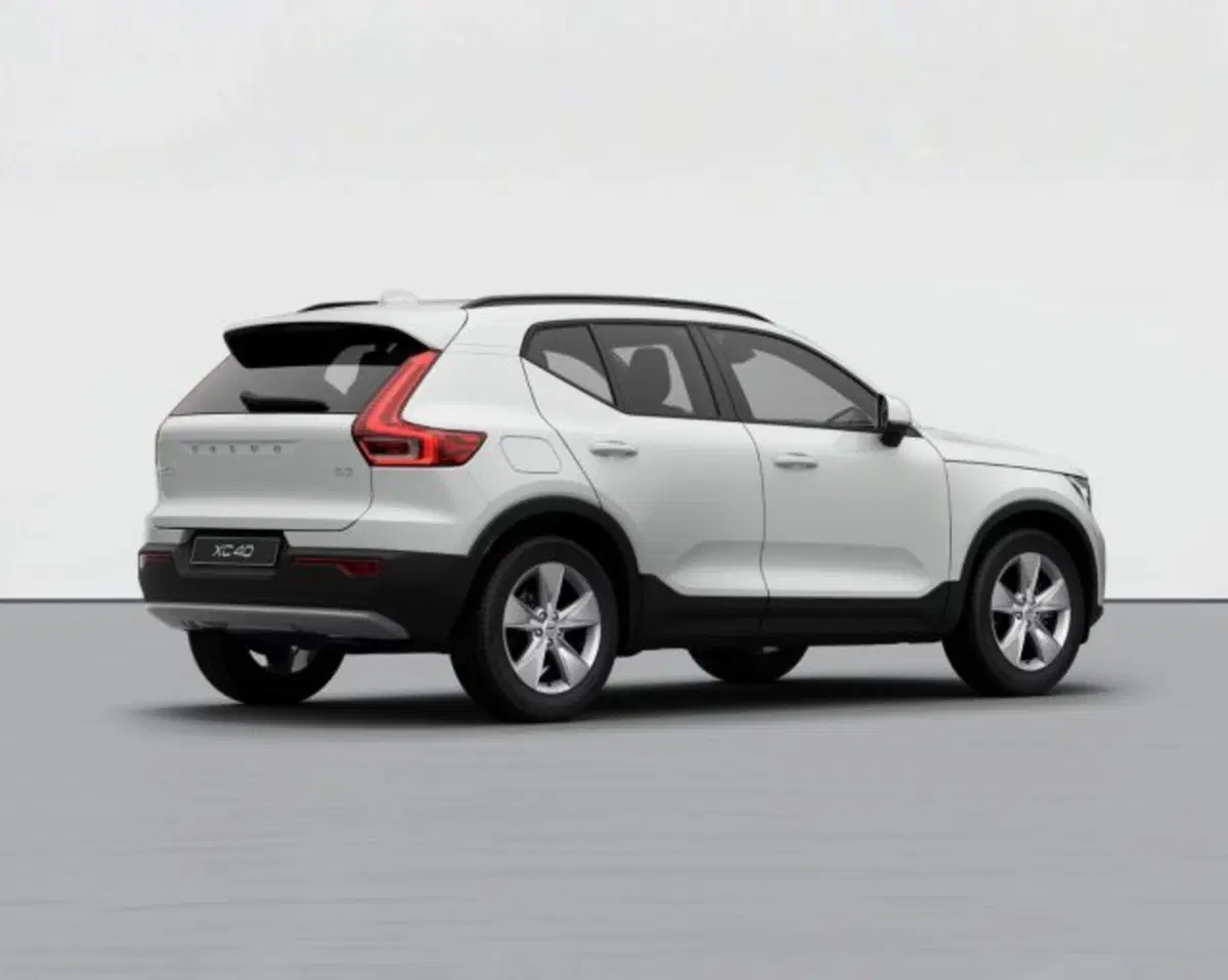 Volvo XC40 nuova a Treviso (6)