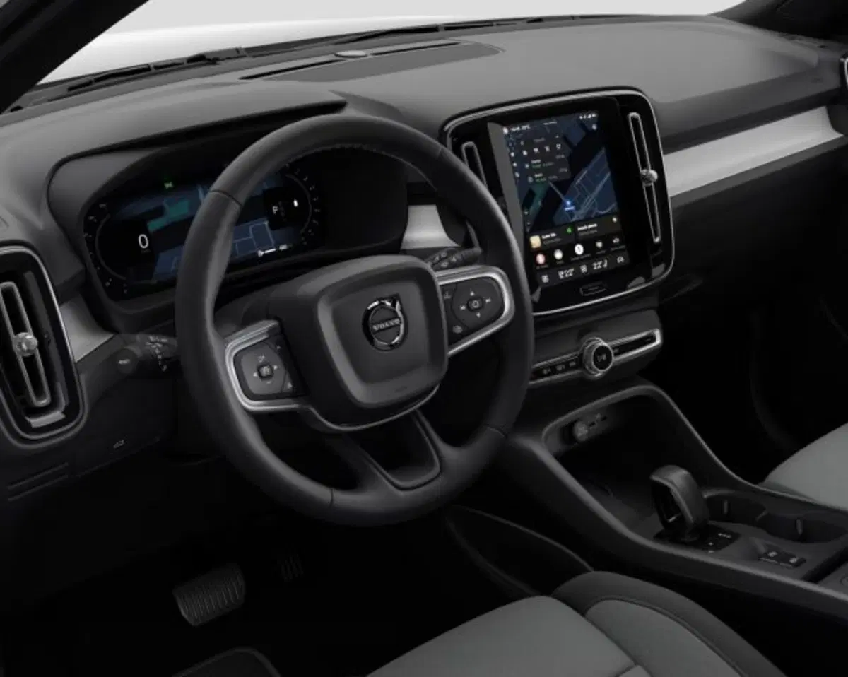 Volvo XC40 nuova a Treviso (9)