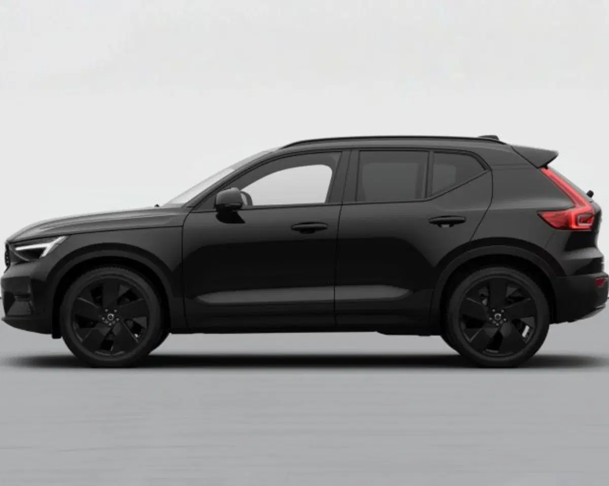 Volvo XC40 nuova a Treviso (2)