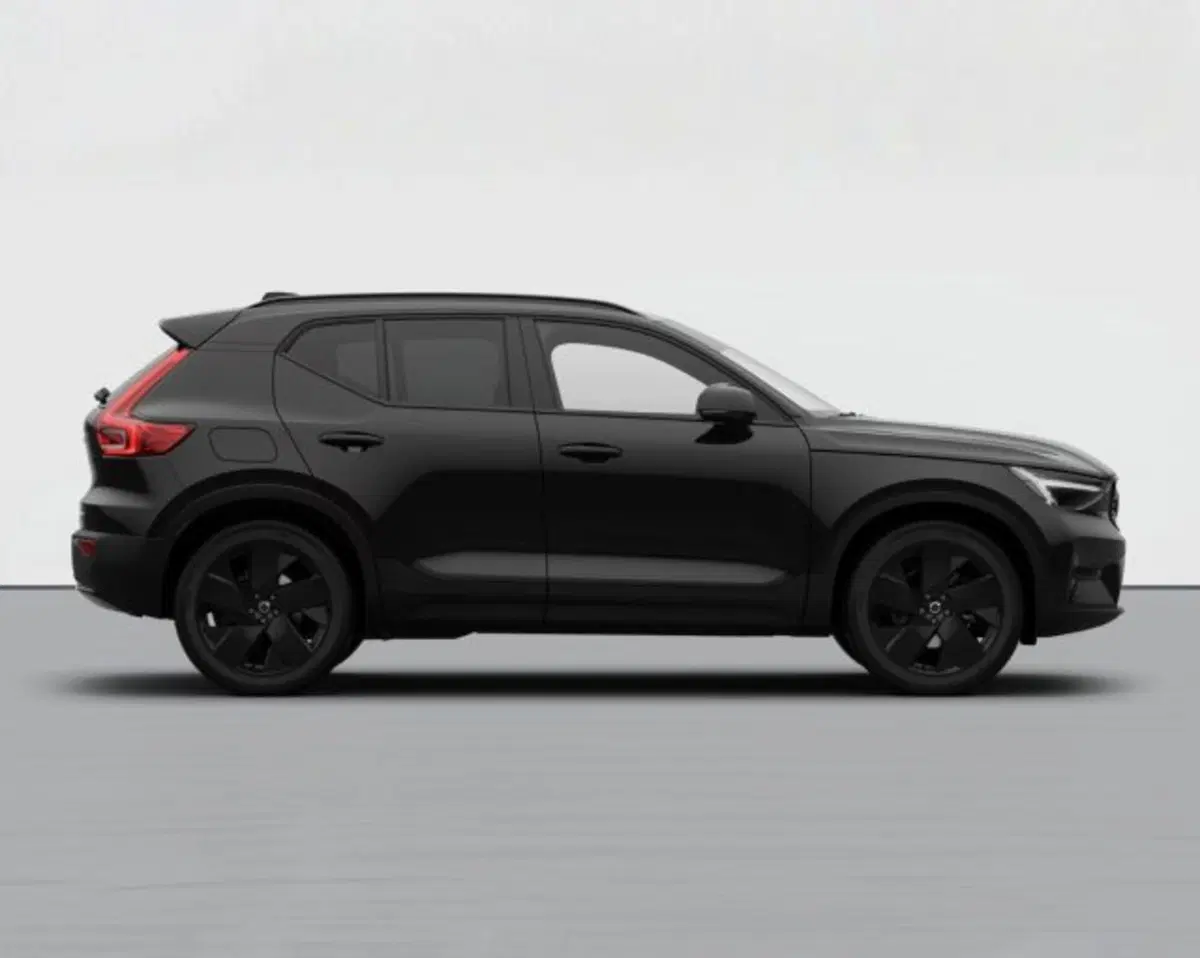 Volvo XC40 nuova a Treviso (5)