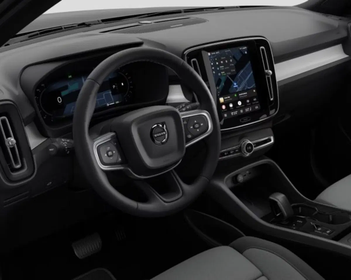 Volvo XC40 nuova a Treviso (9)