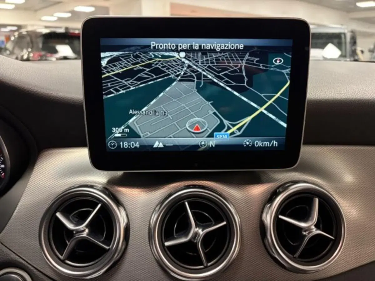 Mercedes-Benz GLA SUV usata a Cuneo (10)