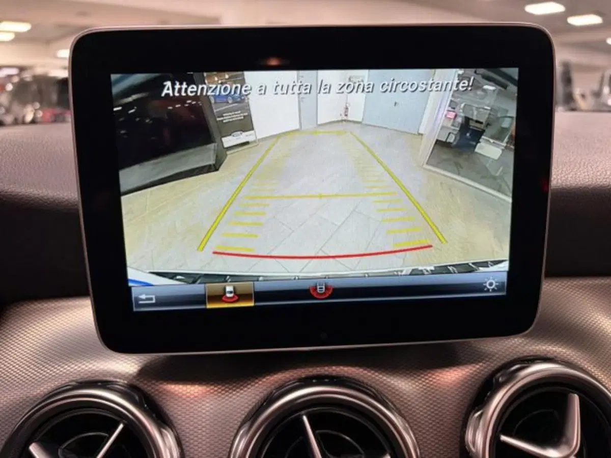 Mercedes-Benz GLA SUV usata a Cuneo (11)
