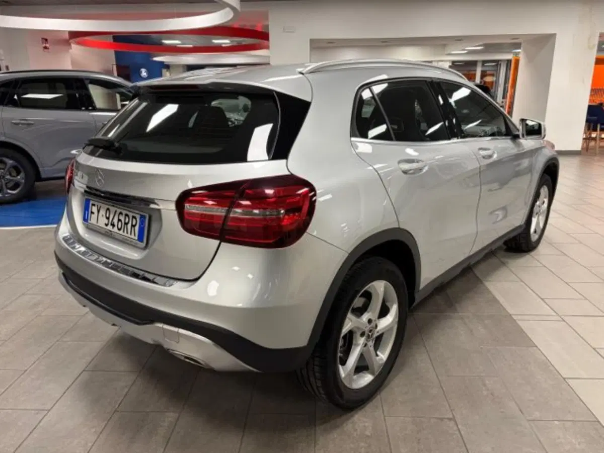 Mercedes-Benz GLA SUV usata a Cuneo (7)