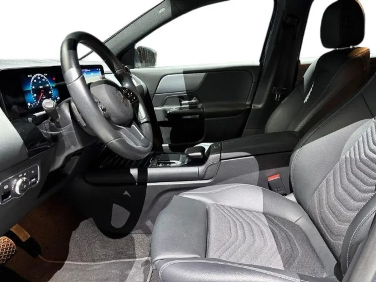Mercedes-Benz GLA SUV usata a Bologna (10)