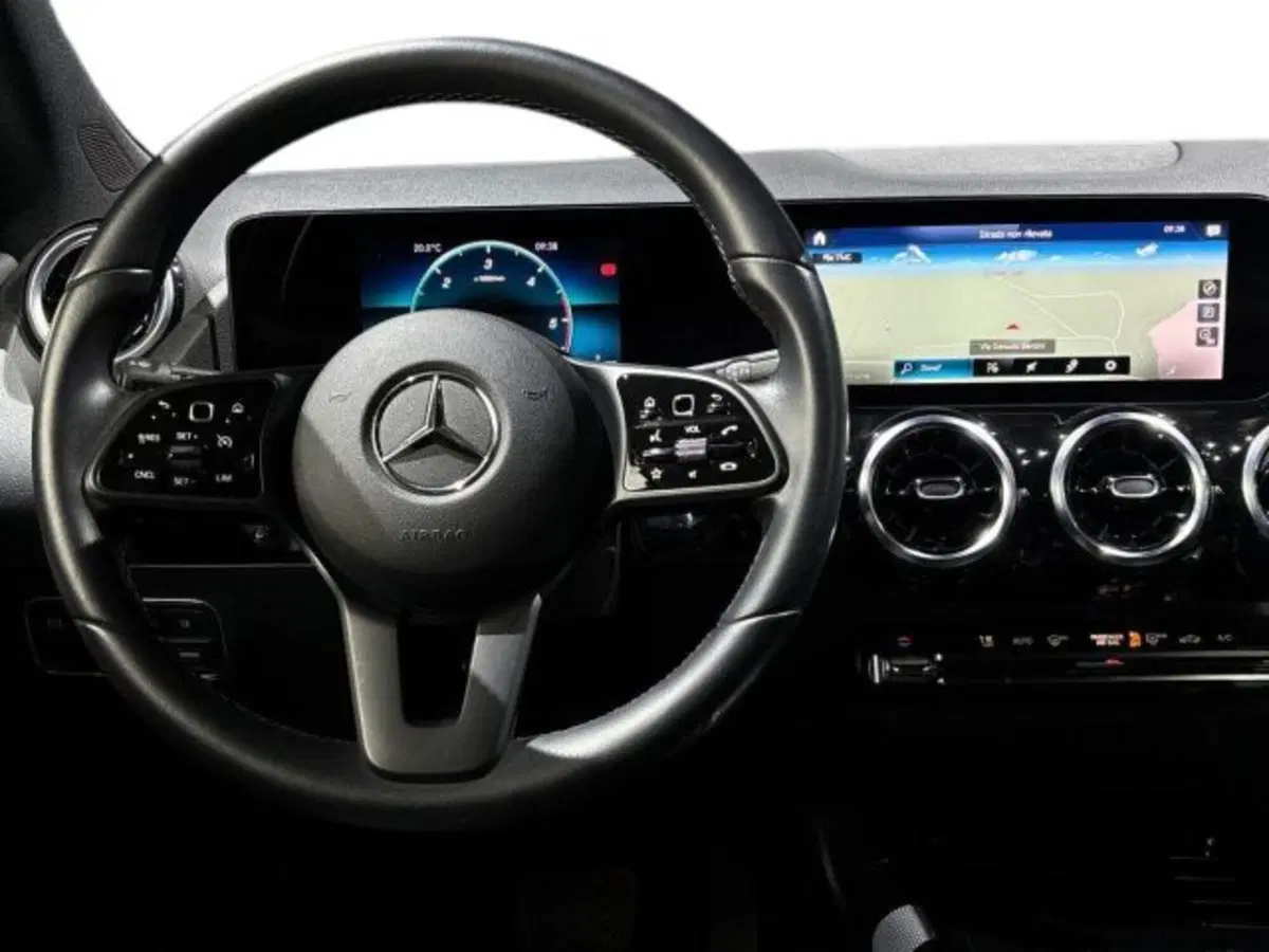 Mercedes-Benz GLA SUV usata a Bologna (11)