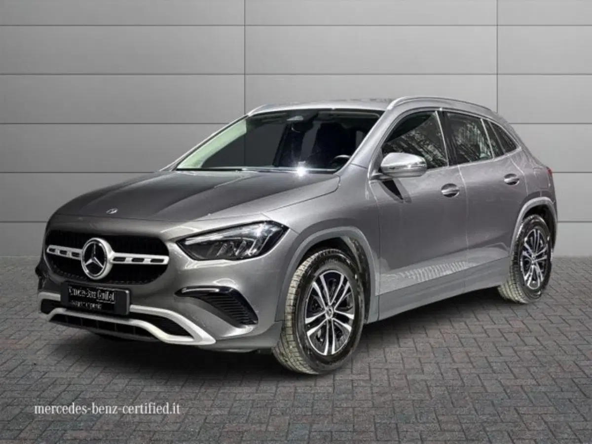 Mercedes-Benz GLA SUV usata a Bologna