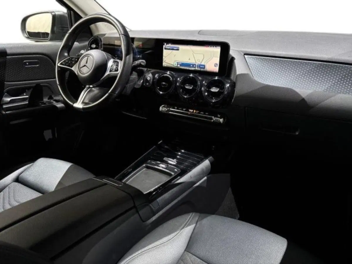 Mercedes-Benz GLA SUV usata a Bologna (15)