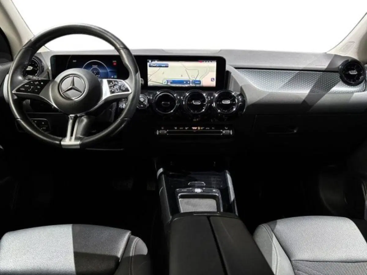 Mercedes-Benz GLA SUV usata a Bologna (9)