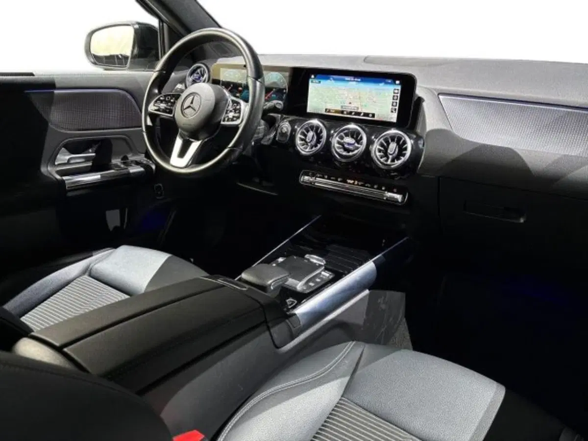 Mercedes-Benz GLA SUV usata a Bologna (15)