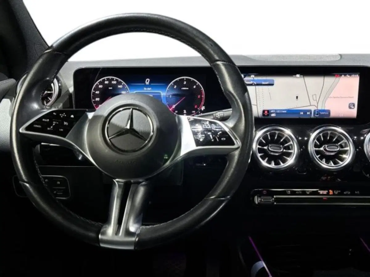 Mercedes-Benz GLA SUV usata a Bologna (11)