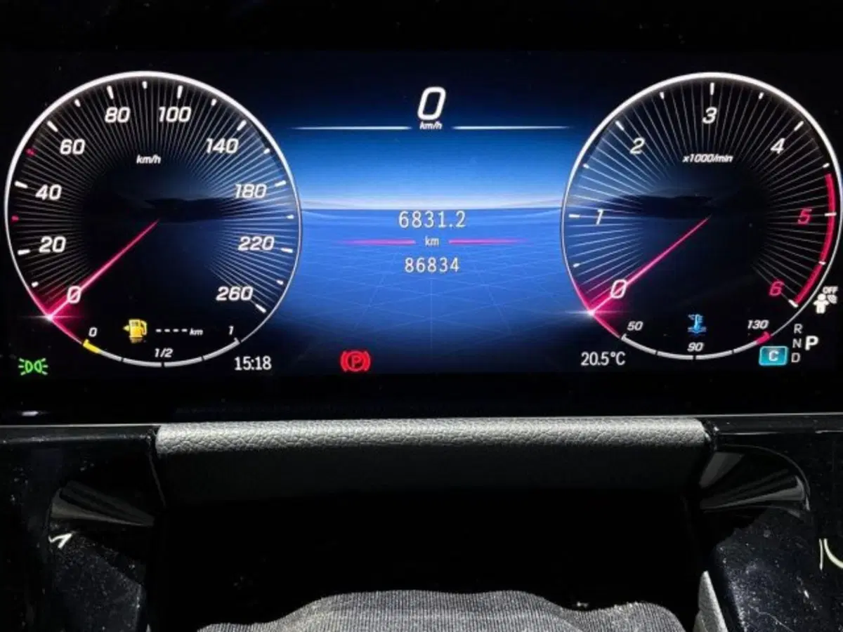 Mercedes-Benz GLA SUV usata a Bologna (13)