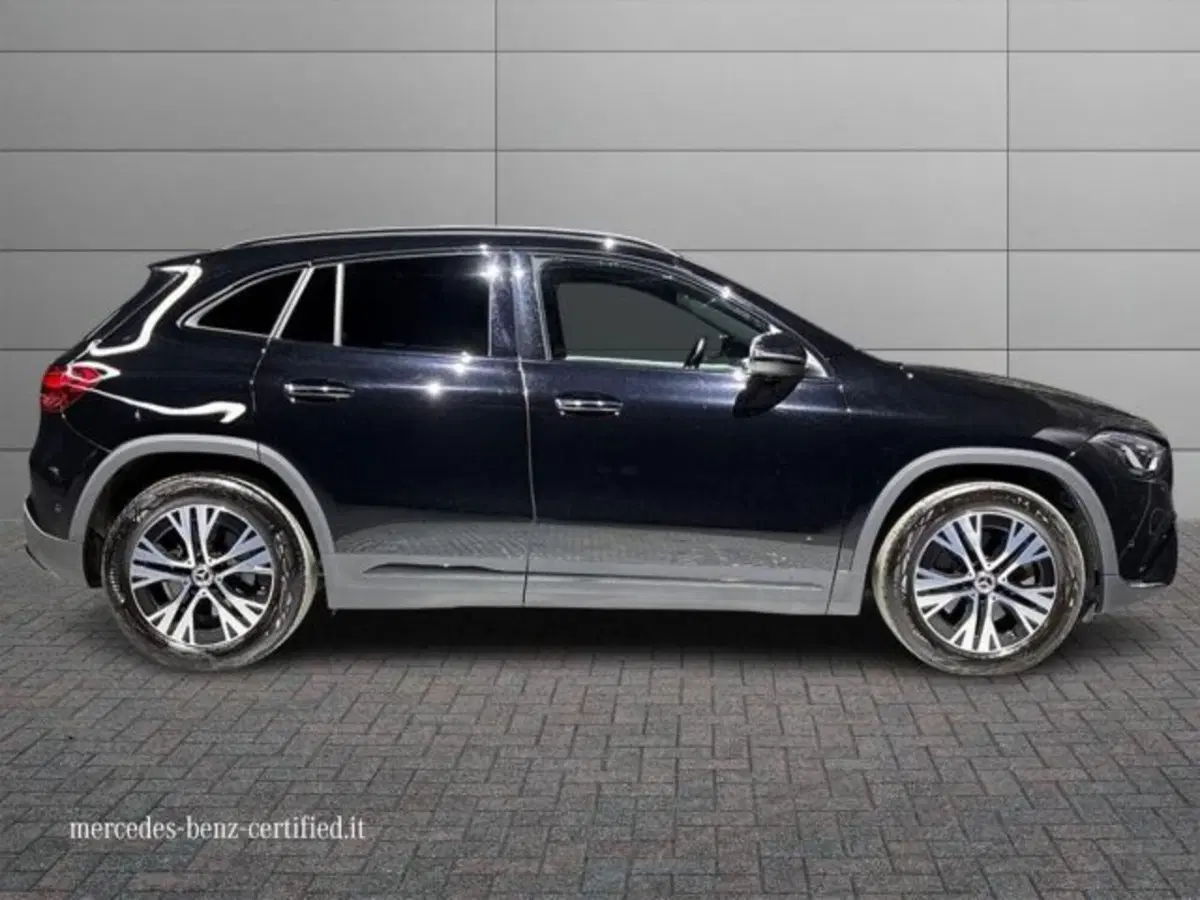 Mercedes-Benz GLA SUV usata a Bologna (5)
