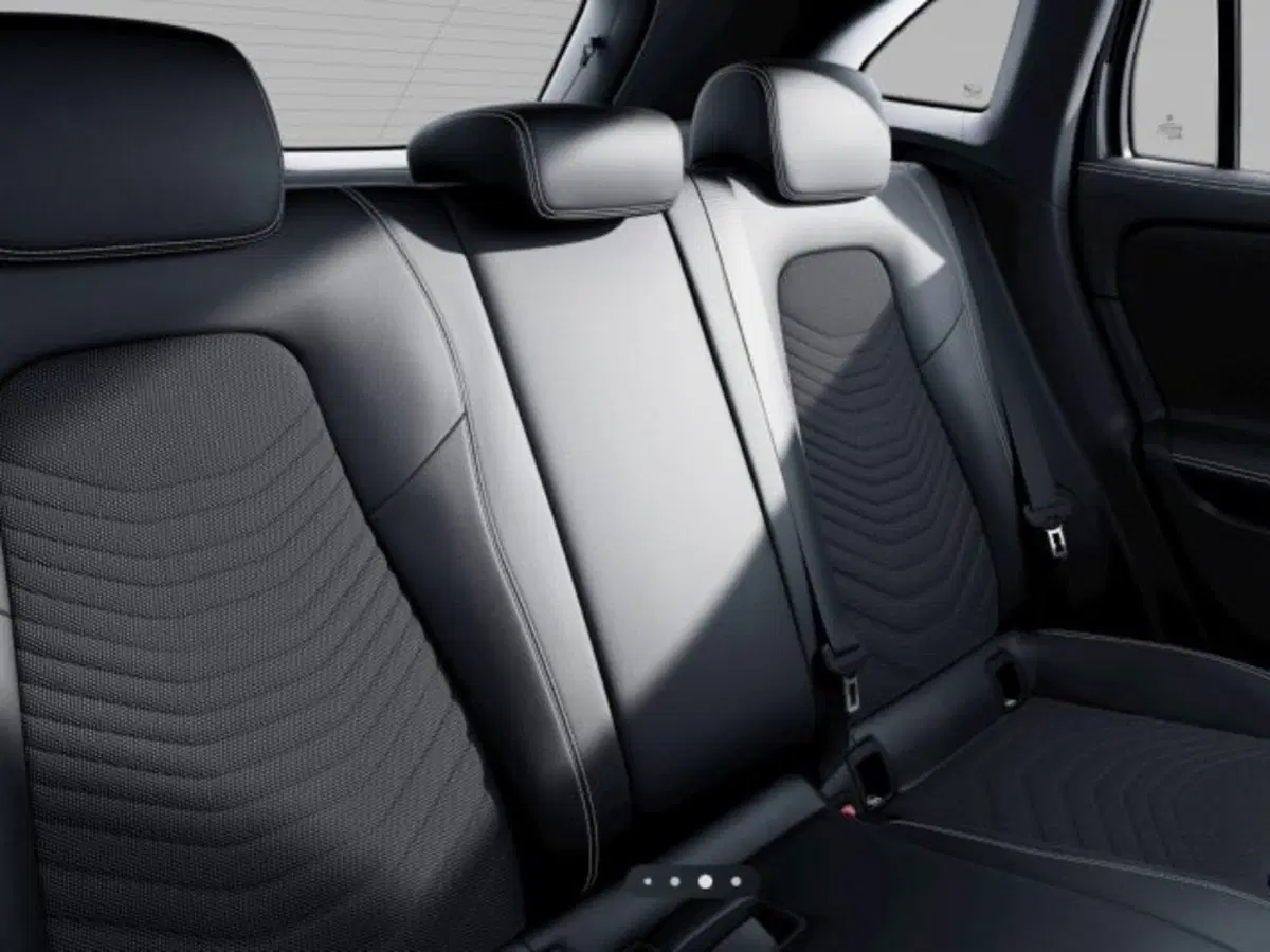 Mercedes-Benz GLA SUV nuova a Verona (7)